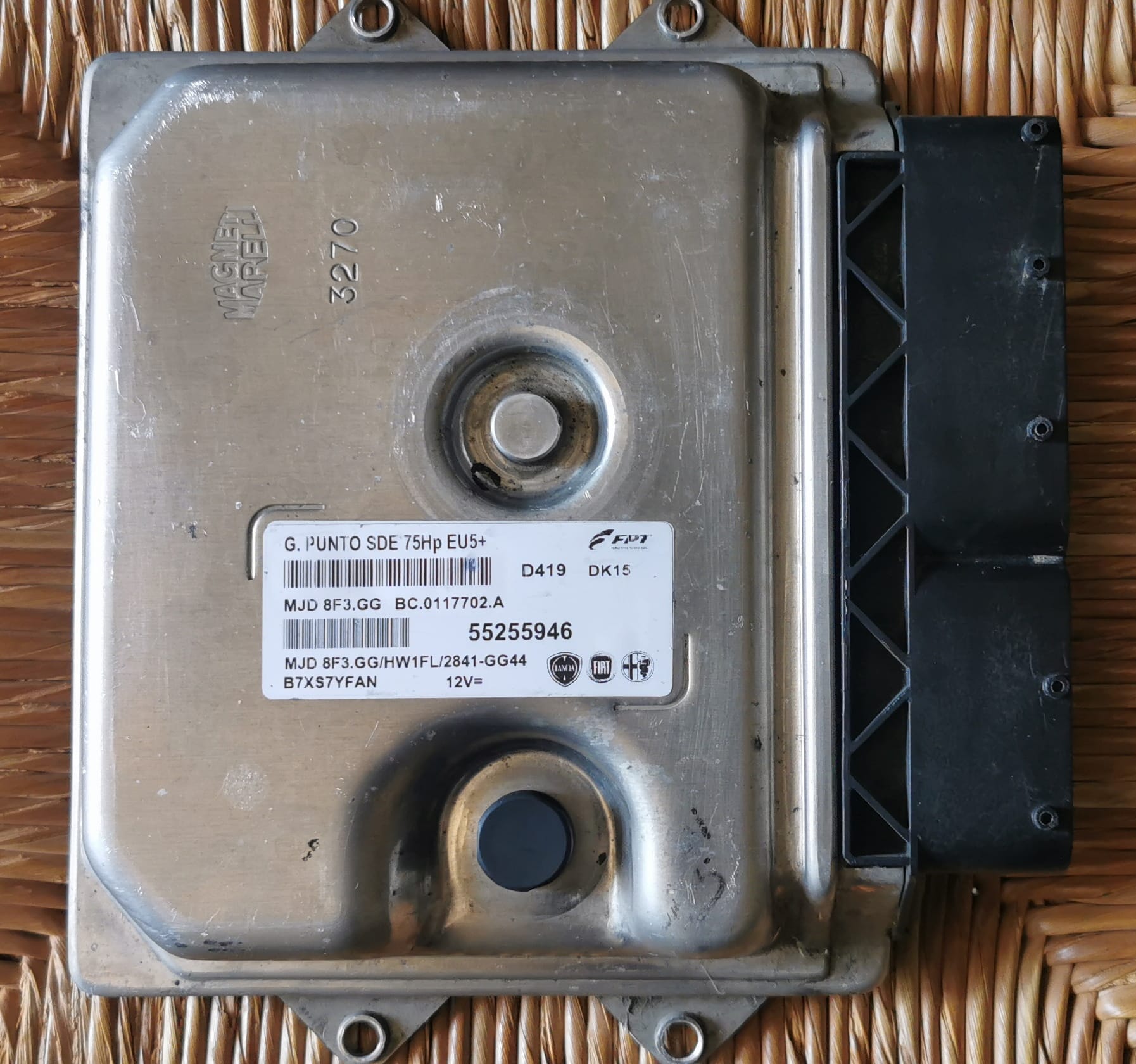 Ecu 55261325 FİAT PUNTO EVO 1.3 MULTİJET MJD 8F3.GG HW1FL 55255946