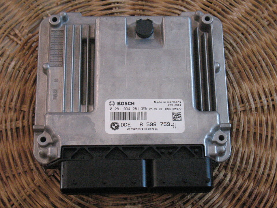 Bmw engine control unit bosch 0281034281 dde 8598759 EDC 17C50-6.58