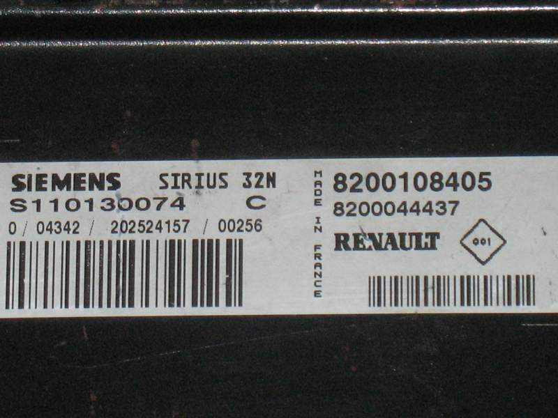 ECU CLIO 1.4 S110130074C 8200108405 8200044437 SIRIUS 32N