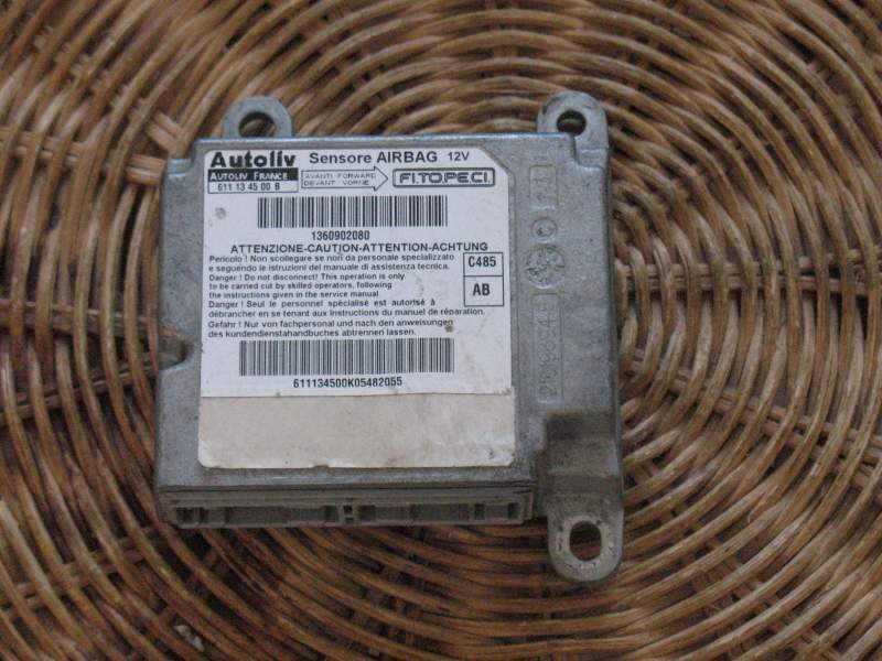 AIRBAG ECU Fiat Qubo 2008 2.0L 611134500B 1360902080