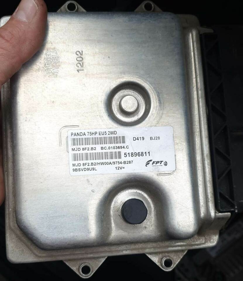 Ecu LANCIA Y 75 HP EU5 MJD8F2.W1 HW00A 51896814 8F2.W132