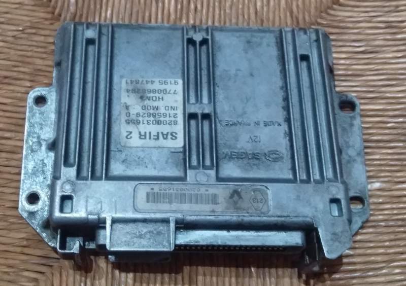 ECU CLIO 1.2 SAFIR 2 8200031655 HOM7700868294 35 pin