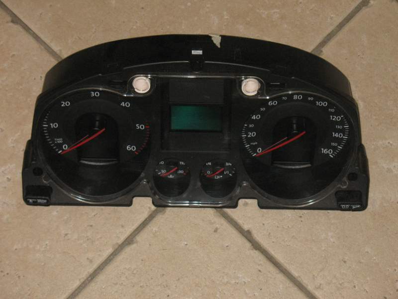 VW Passat B6 Gruppo Strumentazione Tachimetro MPH 3C0920960K