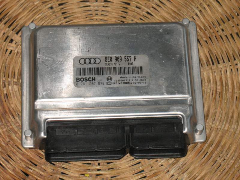 ECU Audi A4 2.0 ECU 8E0909557H BOSCH 0261207978 ME7 5
