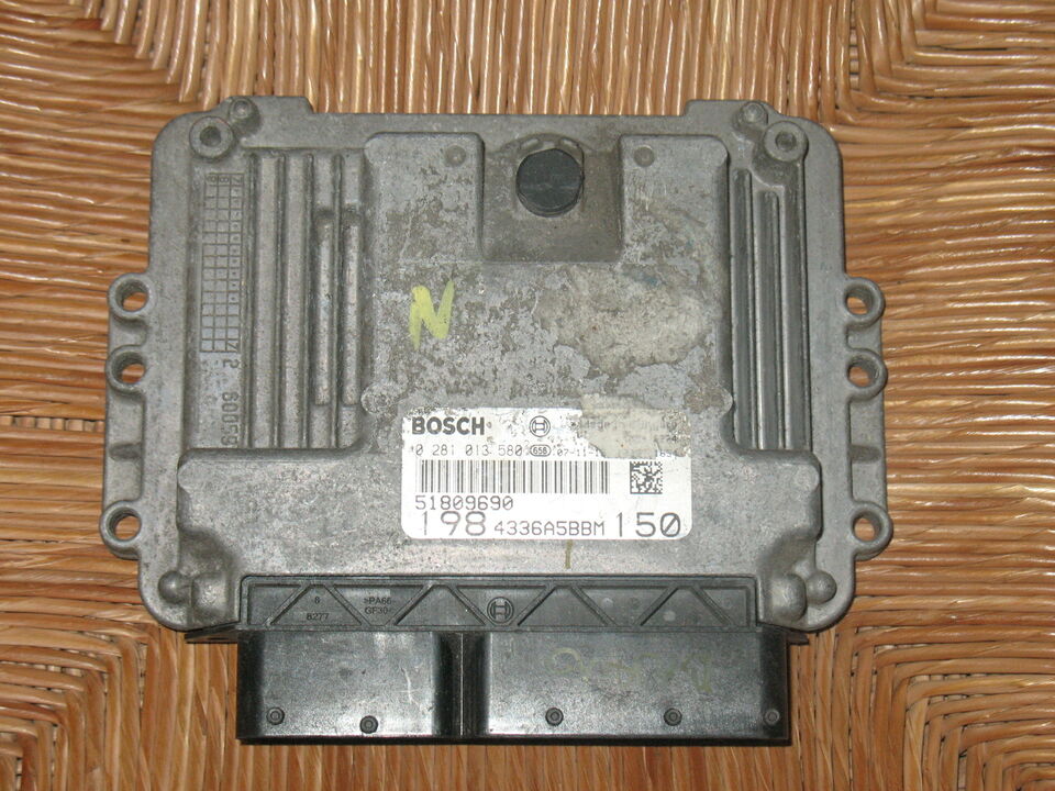 Fiat Bravo 1.9 JTD 16V ECU EDC16C39 51809690 0281013580
