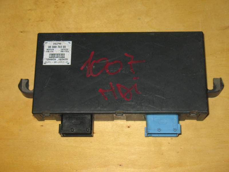 PEUGEOT 1007 2005 - 2009 diapositiva PORTA ECU Modulo 9659970380