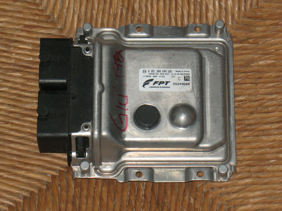 ECU GIULIETTA MOTRONIC 0261S08049 FPT 55249660 C ME17 3.0