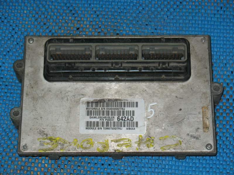 ECU chrysler grand cherokee SN04A049DQTF6J PN P56041 642AD