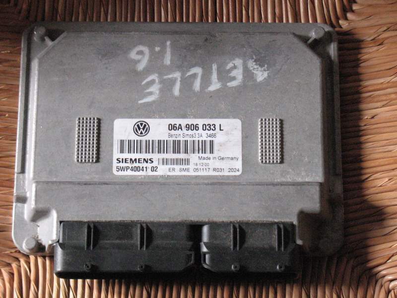 ECU VW New Beetle 9C1, 1C1, 1Y7, Siemens 5WP4004102, 06A906033L