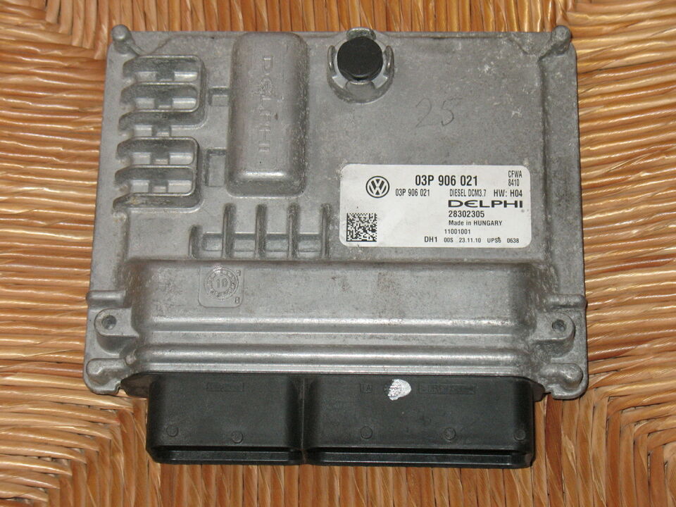 VW Polo Golf 1.2 TDI 03P906021 28302305 DCM3.7 HW:H04 28289770