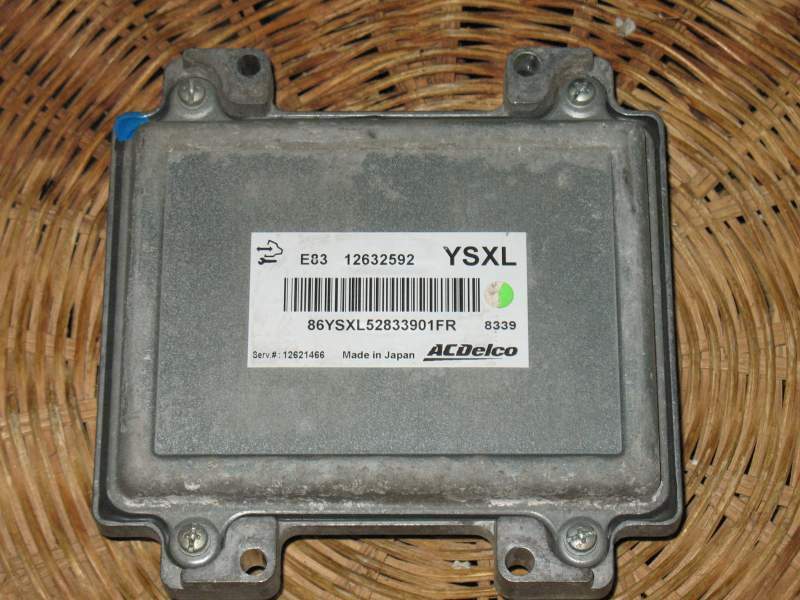 Ecu opel z18xer engine control unit YSXL 12632592 12621466 E83
