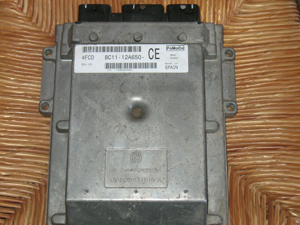 ECU FORD TRANSIT 2.4 8C11-12A650-CE 8C1112A650CE 4FCD DCU-101