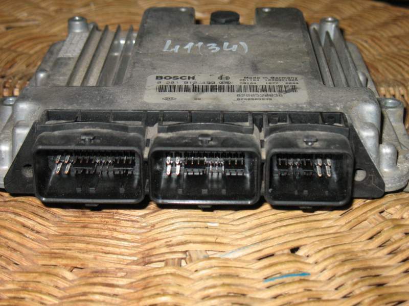 Ecu renault laguna scenic 2.0 dci bosch 0281012199 8200520036 EDC 16CP33-6.1