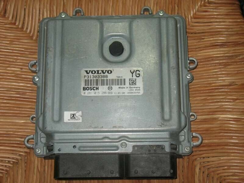 ECU VOLVO BOSCH 0281015286 P31303388 YG EDC 17CP22