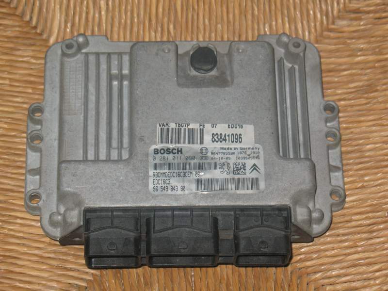 ECU CITROEN PEUGEOT 1.4 HDI BOSCH 0281011090 9654984380 EDC16C3