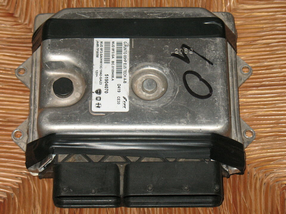 ECU Fiat PUNTO 1.3 JTD 2012 Turbo 51904070 MJD8F3.G1 HW10C