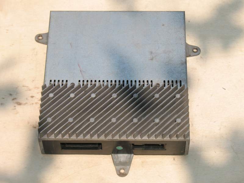 BMW E36 328i Touring 086661056 amplificatore alta Fedeltà LOEWE