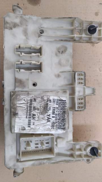 FORD FOCUS 2 BSI 6M5T14014YAA 4M5T 14073 AH body