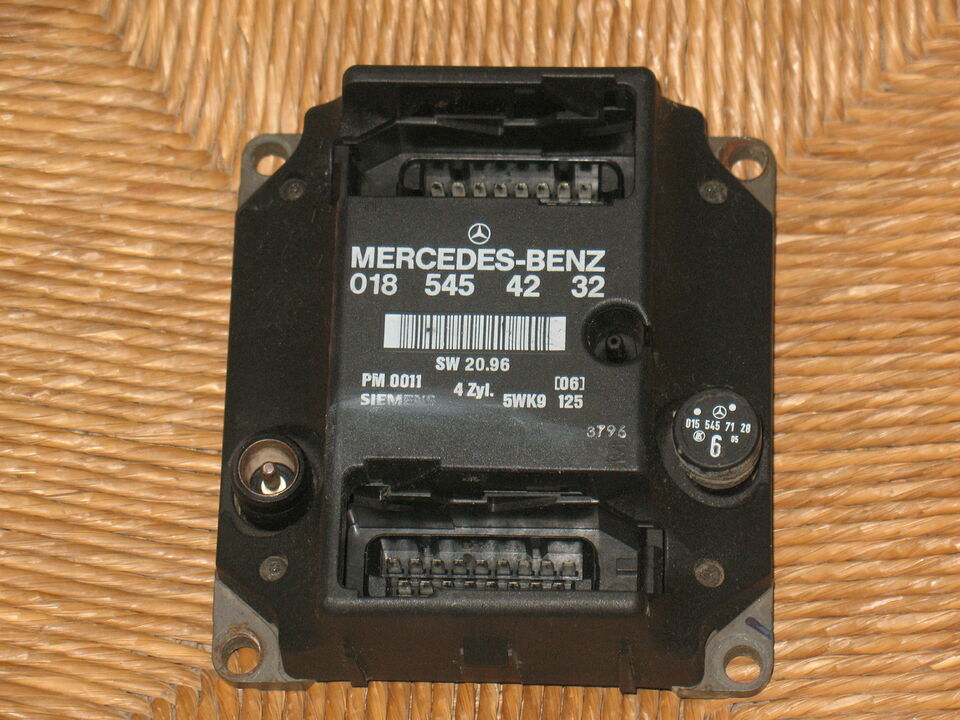 Centralina Mercedes W202 Classe C180 cod 0185454232 5WK9125