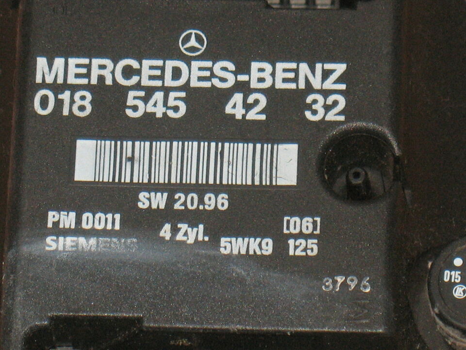Centralina Mercedes W202 Classe C180 cod 0185454232 5WK9125