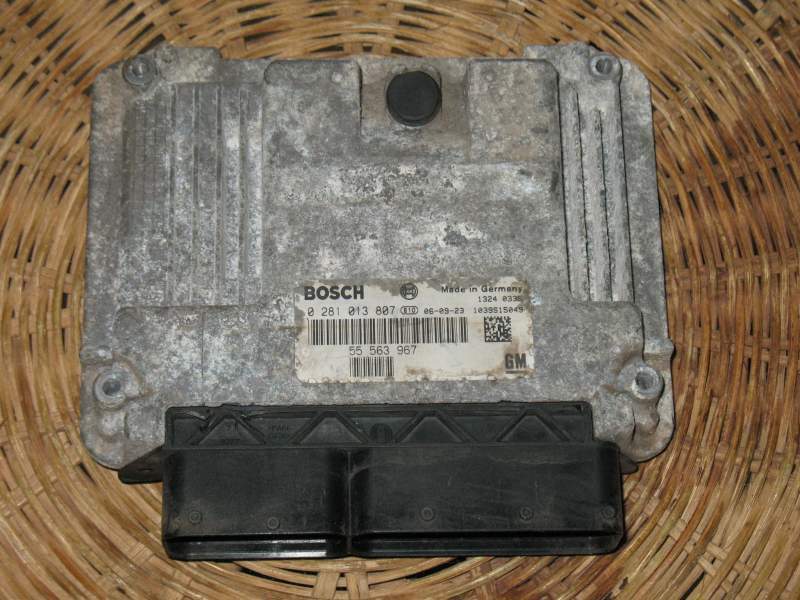 ECU SAAB 9 3 1.9 GM 55563967 BOSCH 0281013807 EDC16C9 3.81