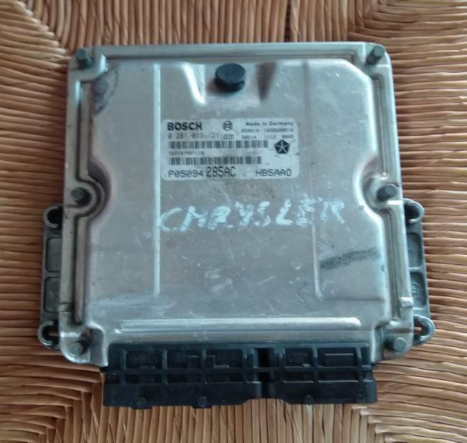 ECU CHRYSLER VOYAGER 2.8 CRD 0281012121 P05094285AC HB5AAO