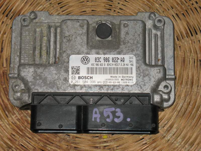 ECU Seat Leon 1.4 TSI 16v BOSCH 0261S04396 03C906022AQ