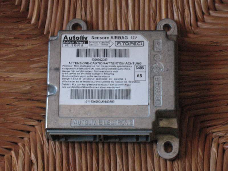 AIRBAG ECU Fiat Qubo 2008 2.0L 611134500B 1360902080