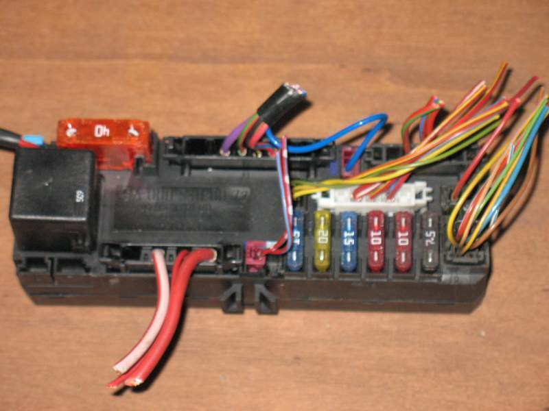 MERCEDES W210 E320 FUSE BOX A0005400072 MB W202 1.8 L/90KW