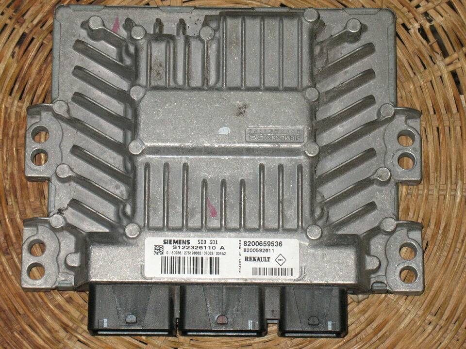 ECU Renault Megane Siemens S122326110A 8200659536 8200592611