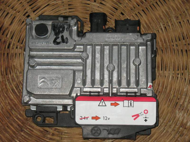 ECU citroen c4 cactus 2015 start/stop engine 9810858280