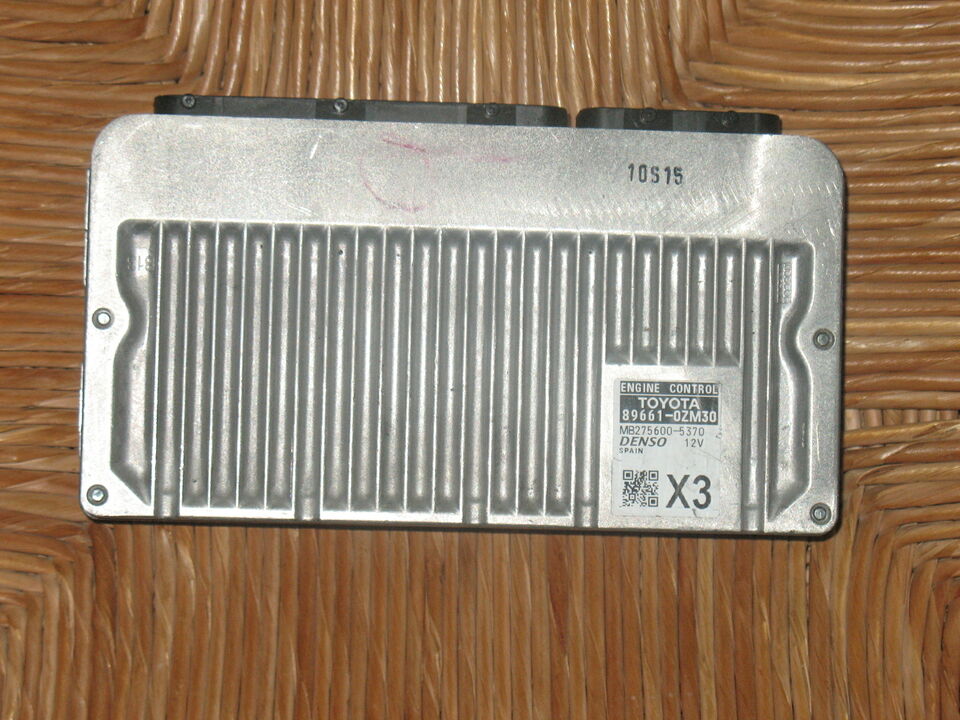 ECU TOYOTA AURIS DENSO IBRIDO 89661-0ZM30 MB275600-5370 X3