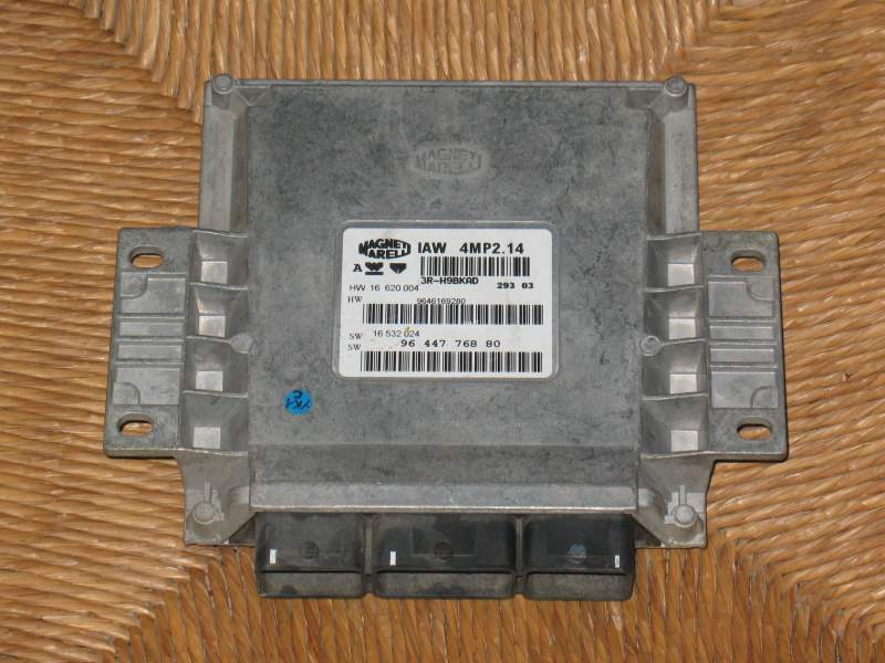 ECU CENTRALINA PEUGEOT 607 2.2 IAW 4MP2.14 SW9644776880