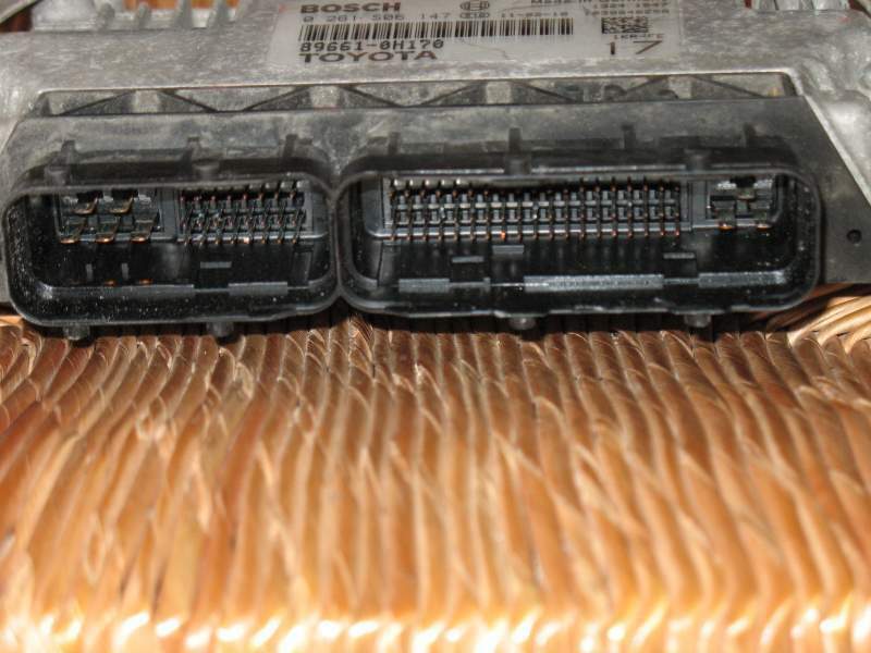 Ecu MOTORE TOYOTA BOSCH 0261S06147 89661-0H170 ME7.9.52