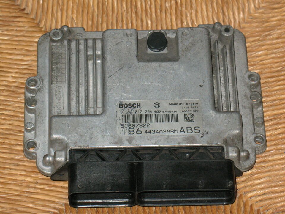 ECU FIAT MULTIPLA 1.9 0281012294 51807822 EDC16C39 5.69