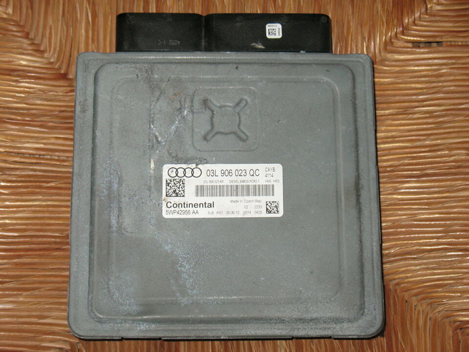 Ecu AUDI A1 03L906023QC continental 5wp42956aa SIMOS PCR2.1 CAYB