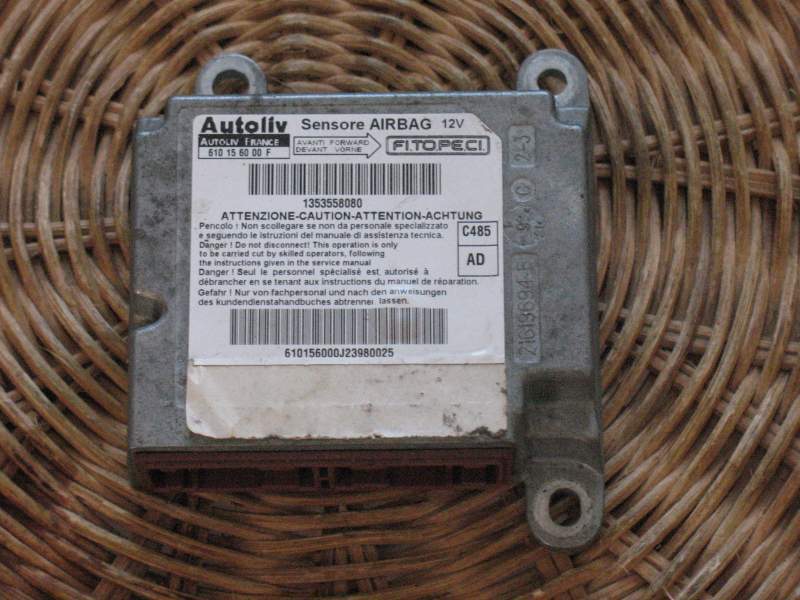 Fiat Qubo Fiorino 225 BJ09 Airbag 1353558080 610156000F