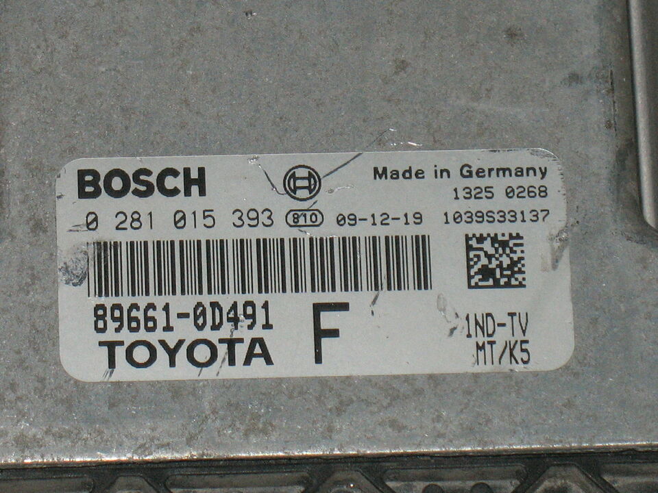 ECU CENTRALINA TOYOTA YARIS 1.4 D-4D 0281015393 89661-0D491 F