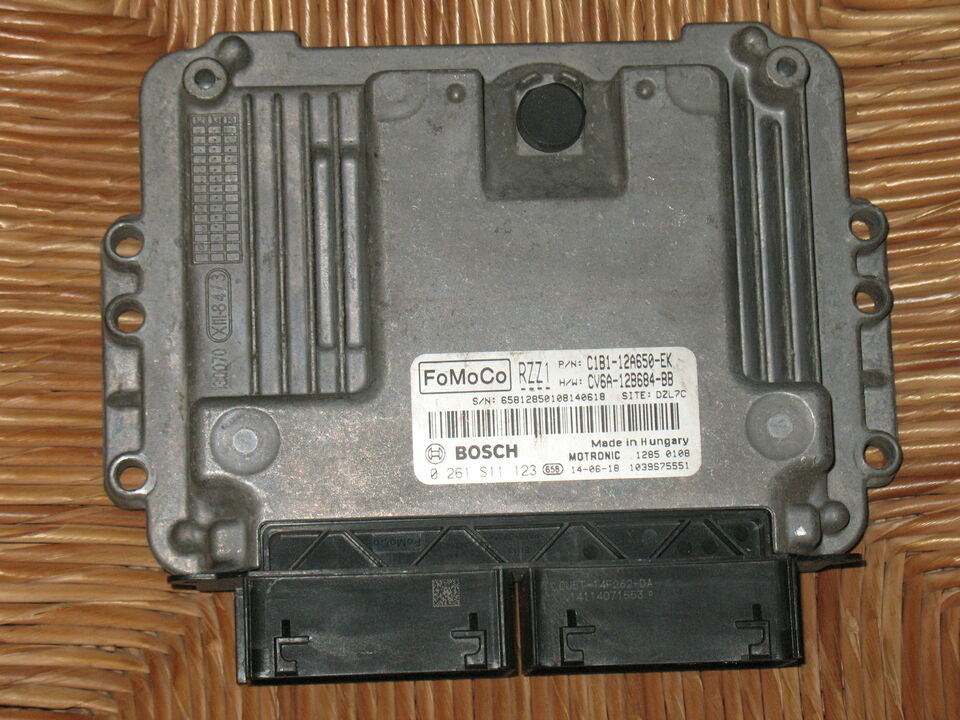 ECU FORD 0261S11123 FoMoCo RZZ11 C1B1-12A650-EK CV6A-12B684-BB MED 17.0.1