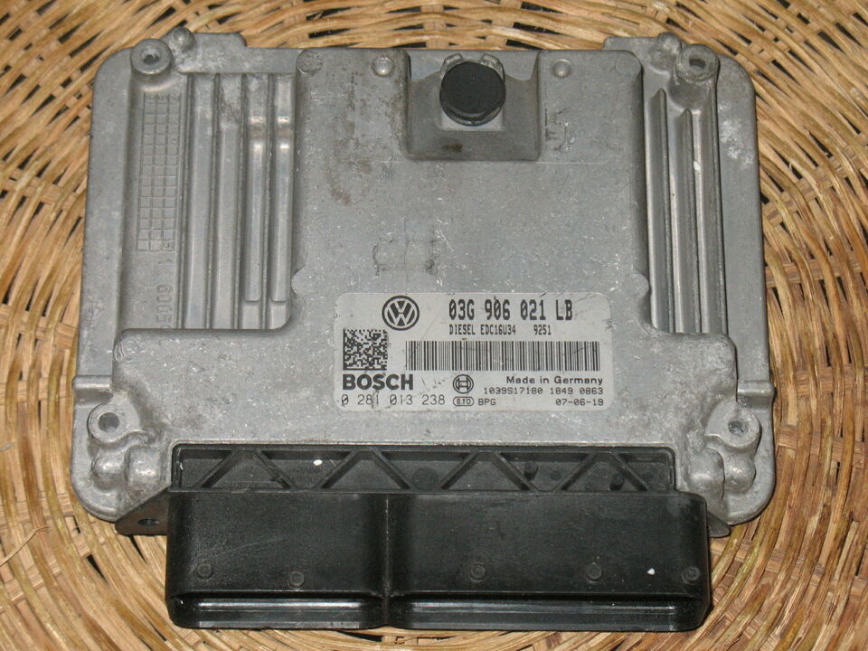 ECU SKODA OCTAVIA 1.9 TDI BXE 03G906021 LB 0281013238 EDC16U34