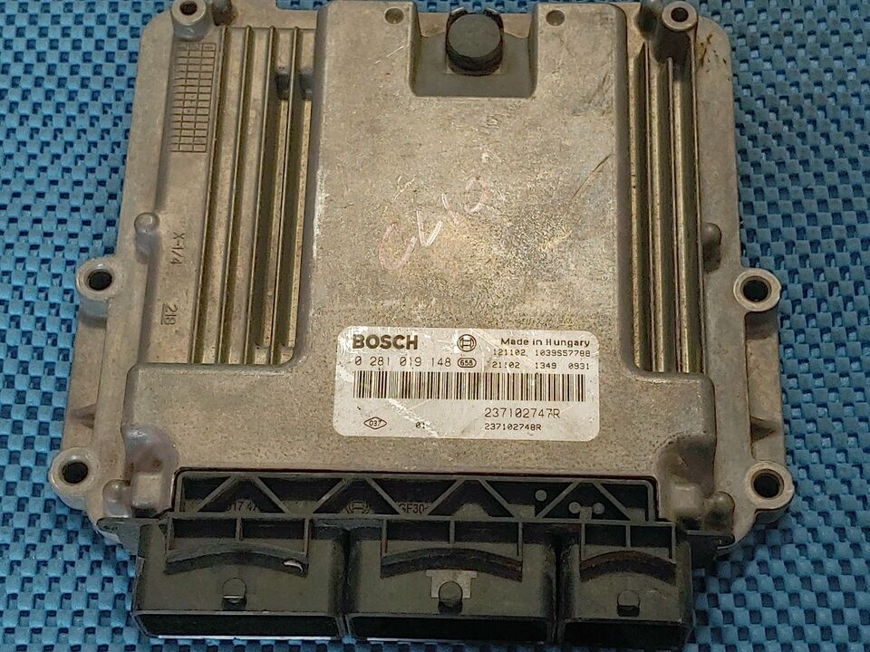 ECU RENAULT clio 4 BOSCH 0281019148 284B19573R 237102747R