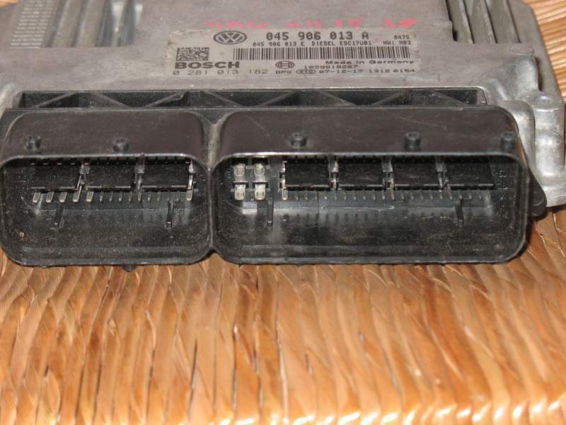 ECU SKODA FABIA ROOMSTER 1.4 TDI 045906013A 0281013182 EDC17