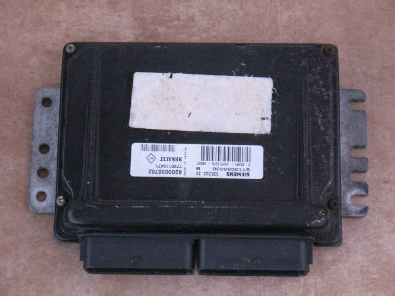 ECU RENAULT SCENIC SIEMENS, S110030030B, 8200035702, 7700110471