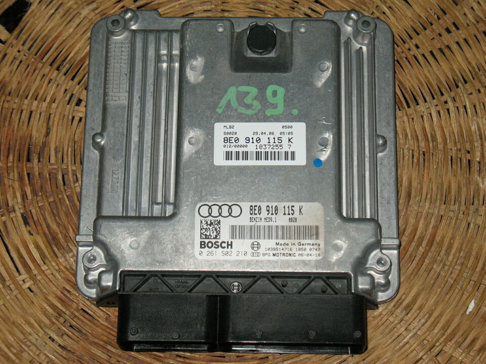 ECU AUDI A4 2.0 TFSI BOSCH MED9 1 0261S02210 8E0910115K