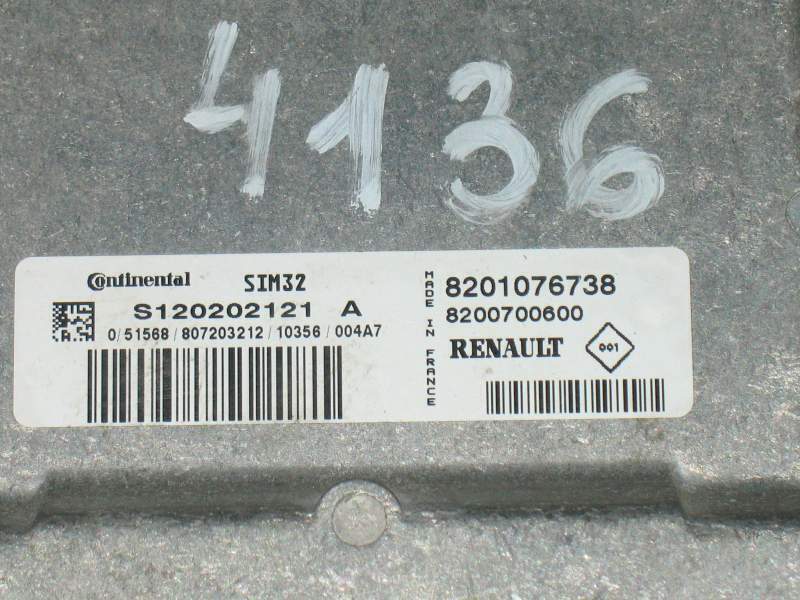 ECU RENAULT TWINGO II 1.2 S120202121A 8201076738 SIM32