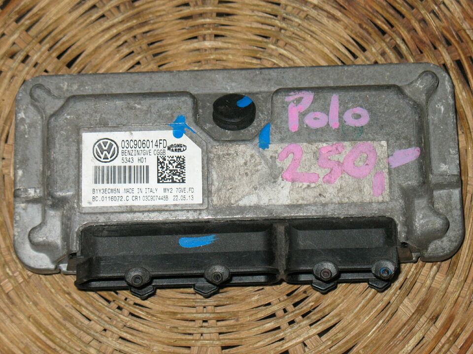 ECU VW POLO 6R 1.4 8v 85 BHP CGG motore 03C906014 FD
