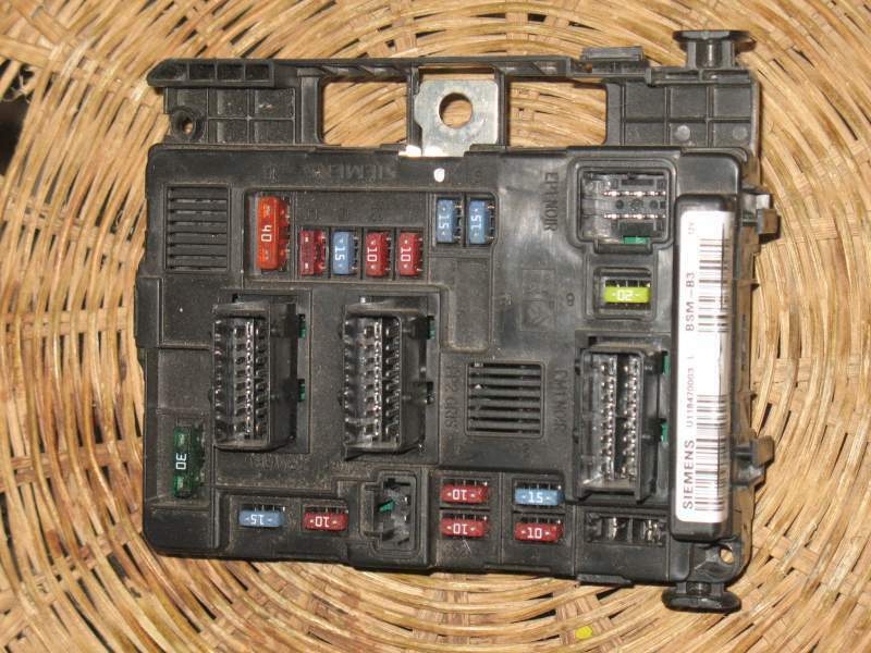 Peugeot citroen c2 bsm b3 fuse box module siemens 9650618480