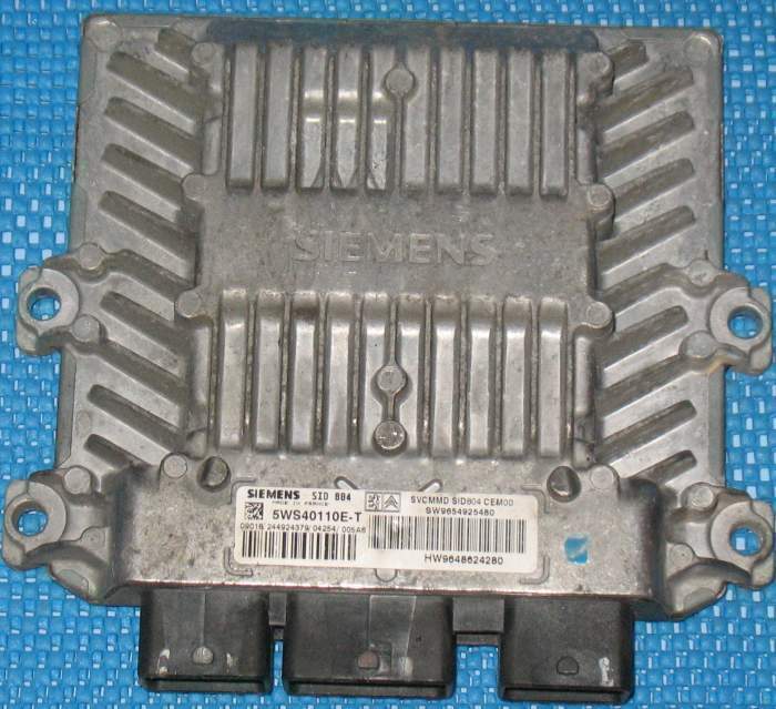 ECU CITROEN C3 SIEMENS 5WS40110E-T SW 654925480 HW 9648624280
