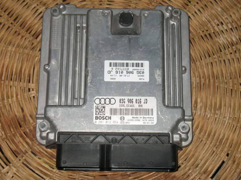 ECU AUDI A4 2.0 TDI BRE 03G906016JD EDC16U31 0281012654