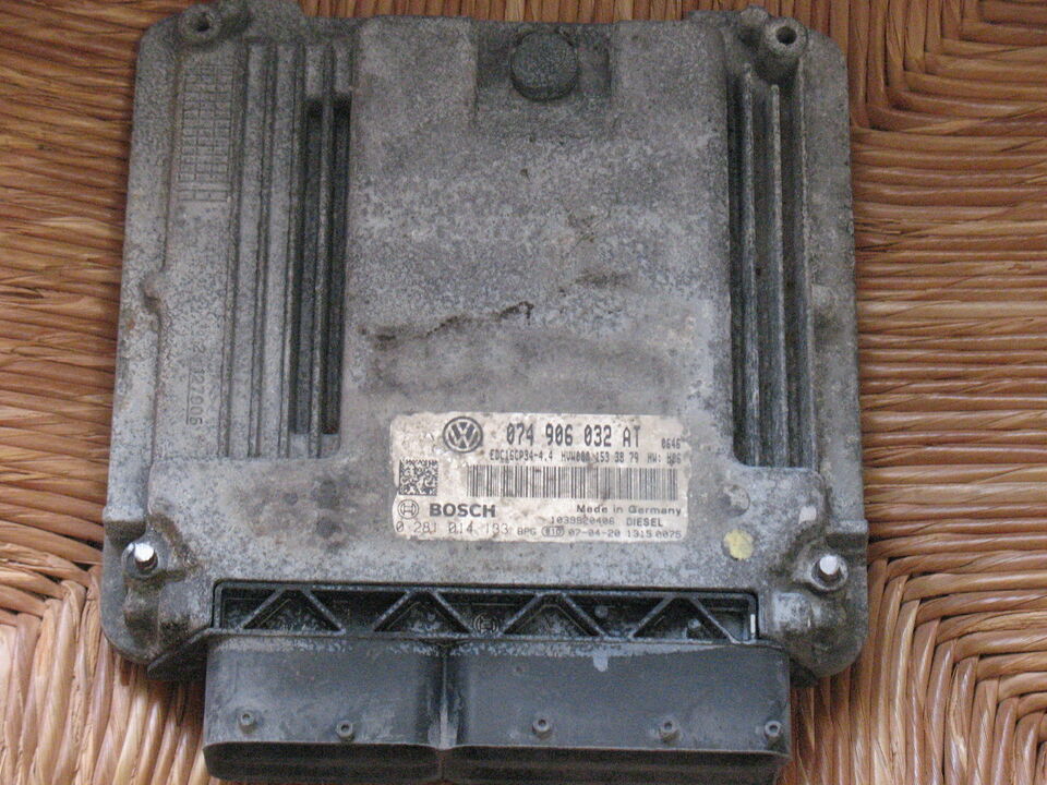 VW CRAFTER 2.5 TDI BOSCH 0281014133 074906032AT EDC 16CP34-4.4